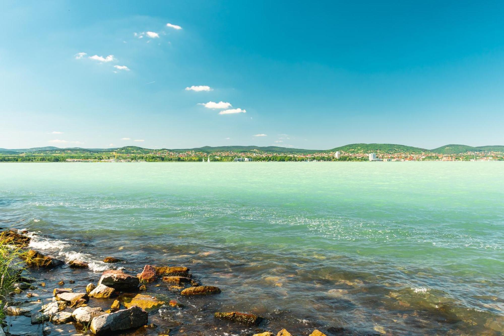 Lake Side Luxury-Steps To The Lake Lela - Happy Rentals Balatonlelle Exterior foto